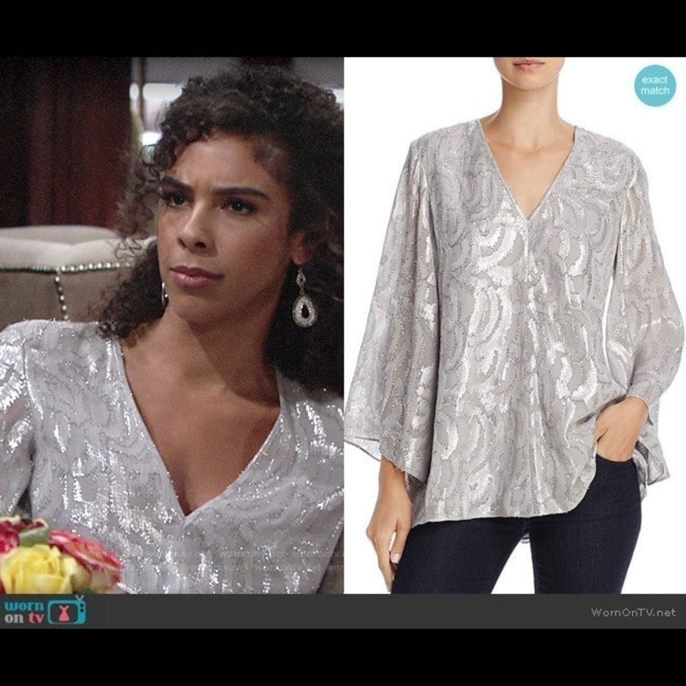 Ariel Metallic Top In Pale Steel/silver size small NWT
